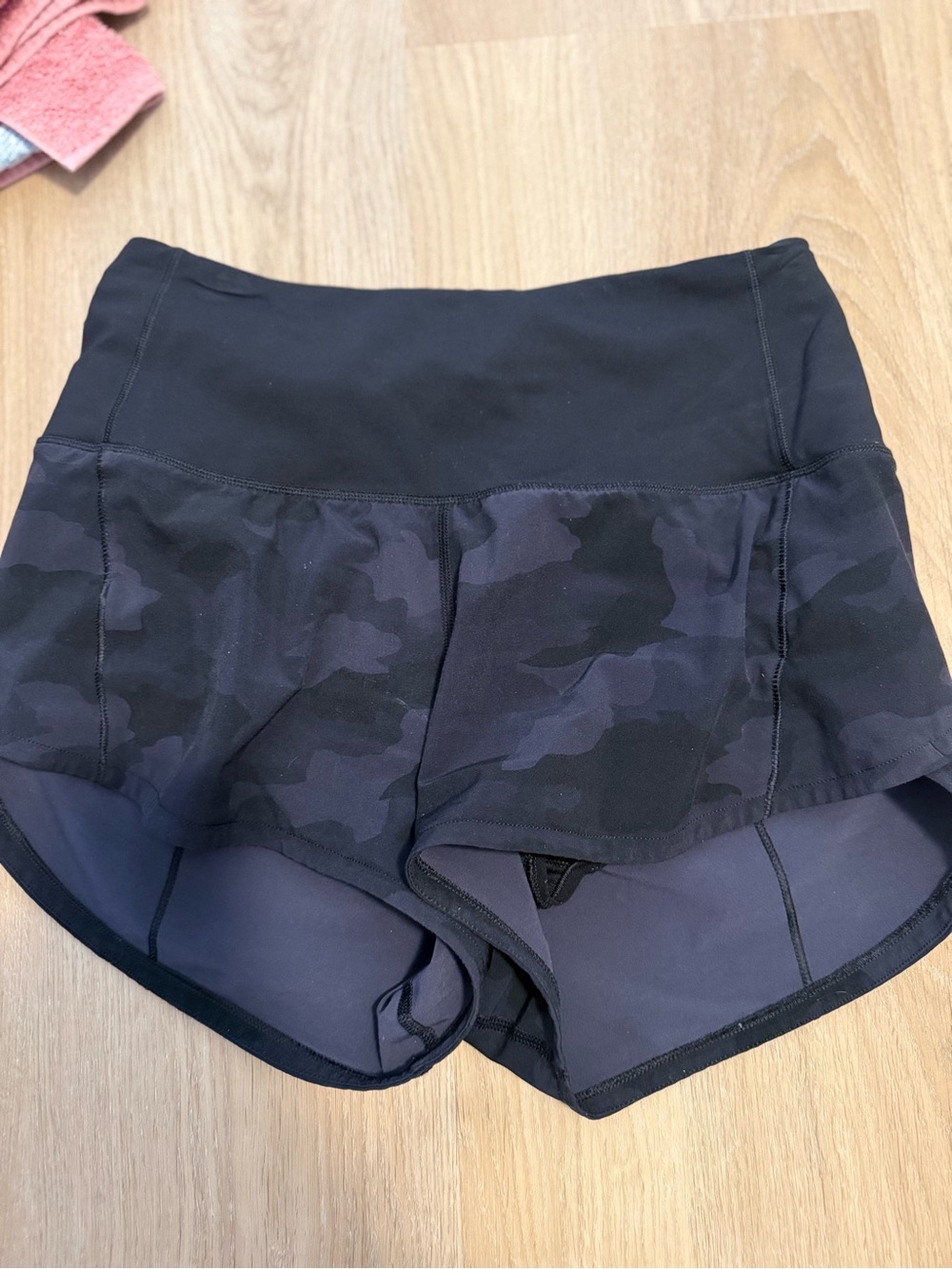 Lululemon high rise speed up short